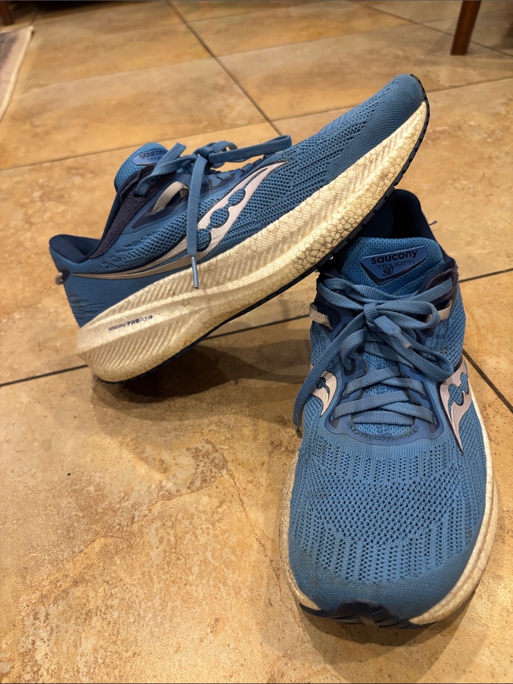 Saucony man’s PNR RUN Light Blue Triumph 24 Running Shoes